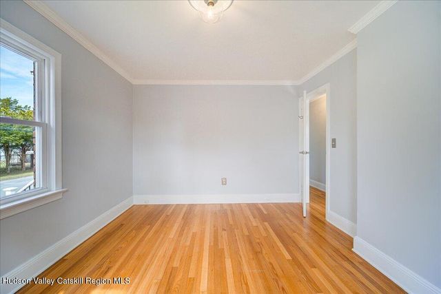 229 Bayard Street, Port Ewen, NY 12487