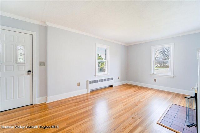 229 Bayard Street, Port Ewen, NY 12487