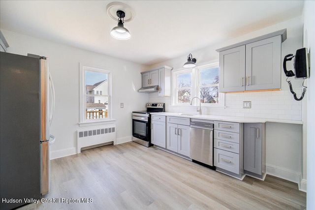 229 Bayard Street, Port Ewen, NY 12487