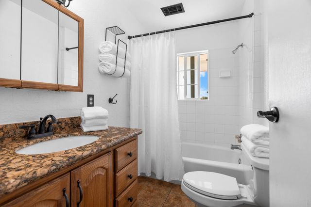 12872 N Jack Tone Road Rd, Lodi, CA 95240