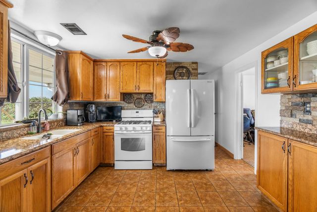 12872 N Jack Tone Road Rd, Lodi, CA 95240