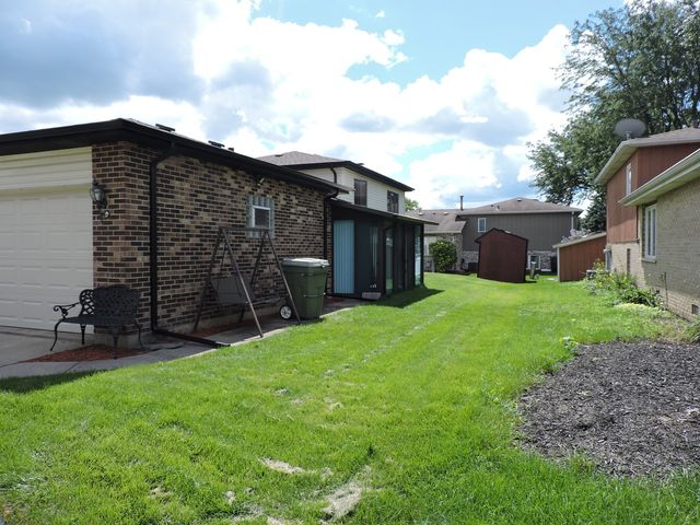 6931 Coachwood Trail, Tinley Park, IL 60477