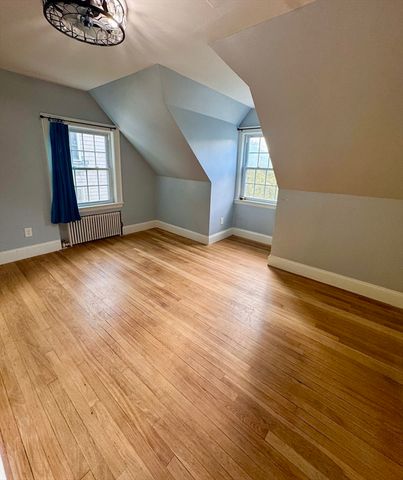 40 Lake Shore Rd SF, Boston, MA 02135