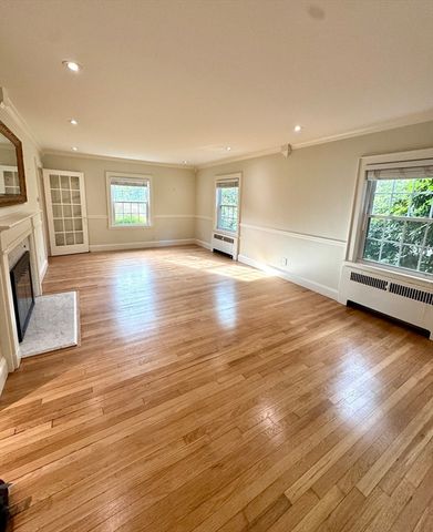 40 Lake Shore Rd SF, Boston, MA 02135