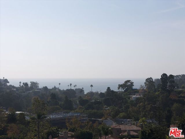 587 Entrada Drive, Santa Monica, CA 90402