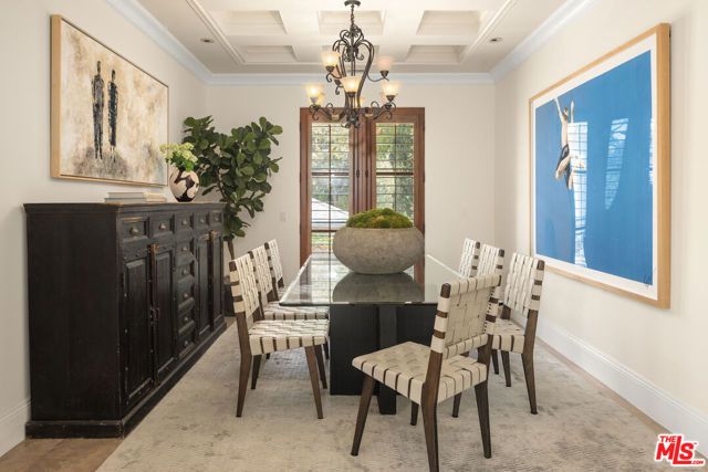 587 Entrada Drive, Santa Monica, CA 90402