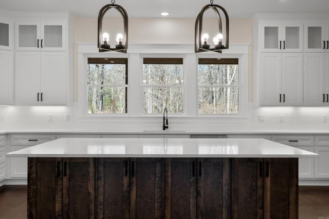 7000 Rolling Manor Drive, Benton, AR 72019