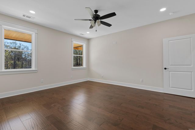 7000 Rolling Manor Drive, Benton, AR 72019