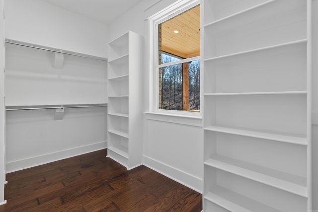 7000 Rolling Manor Drive, Benton, AR 72019