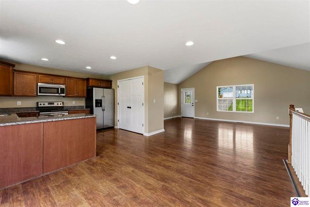 176 Graceland Trail, Elizabethtown, KY 42701