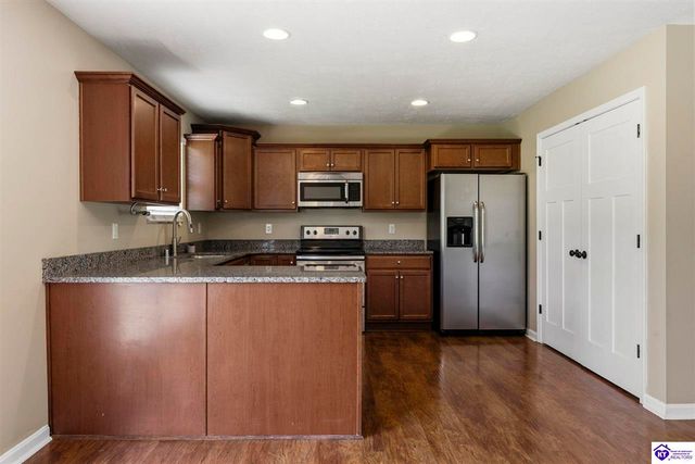 176 Graceland Trail, Elizabethtown, KY 42701