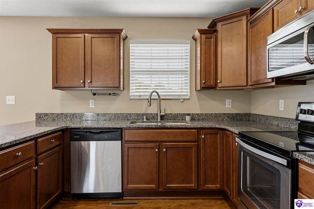 176 Graceland Trail, Elizabethtown, KY 42701