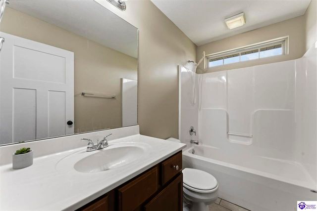 176 Graceland Trail, Elizabethtown, KY 42701