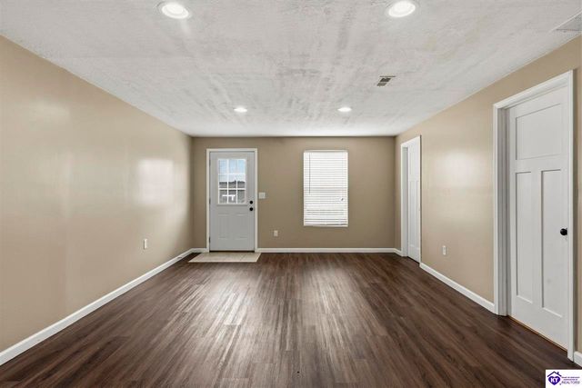 176 Graceland Trail, Elizabethtown, KY 42701