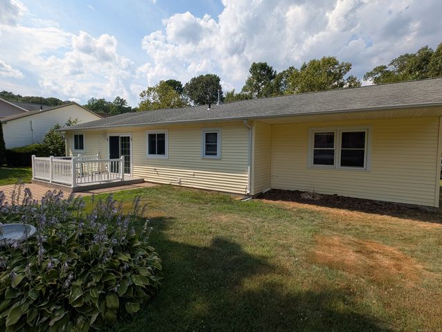 2 Cherokee Run, Bristol, CT 06001