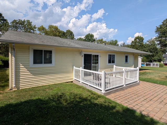 2 Cherokee Run, Bristol, CT 06001