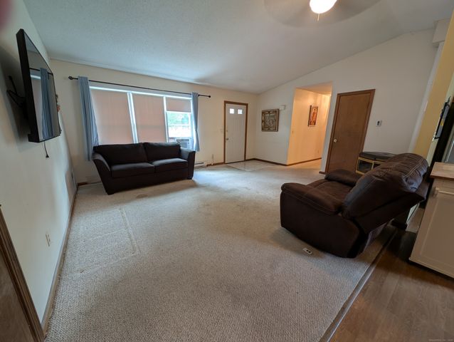 2 Cherokee Run, Bristol, CT 06001