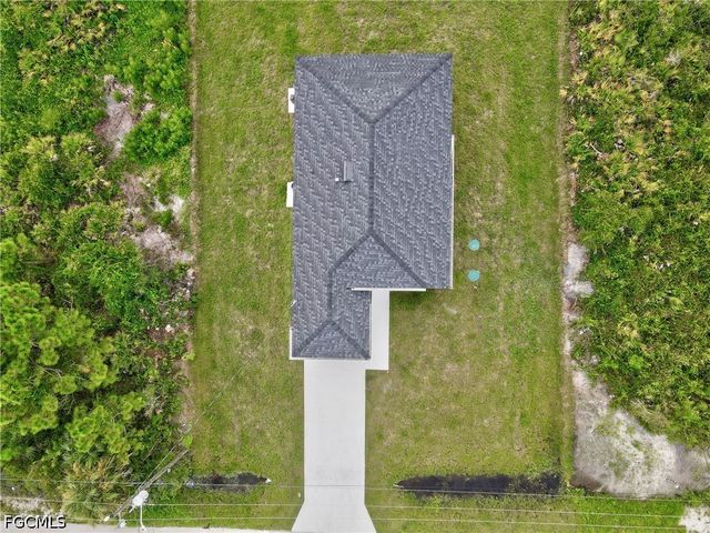 3011 54th ST W, Lehigh Acres, FL 33971