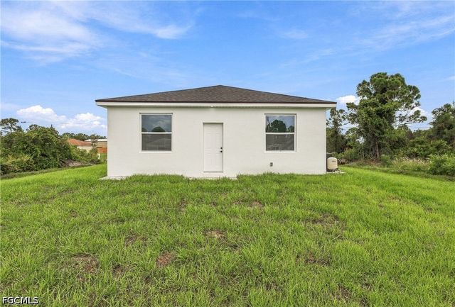3011 54th ST W, Lehigh Acres, FL 33971