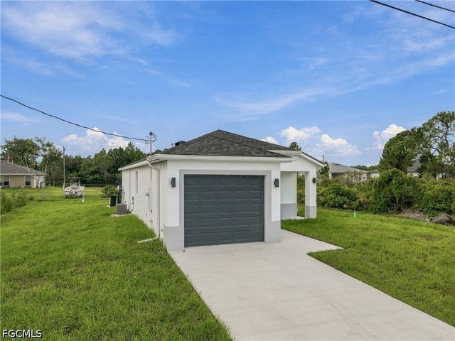 3011 54th ST W, Lehigh Acres, FL 33971