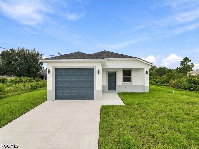 3011 54th ST W, Lehigh Acres, FL 33971