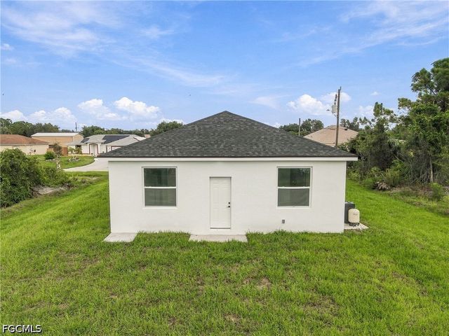 3011 54th ST W, Lehigh Acres, FL 33971