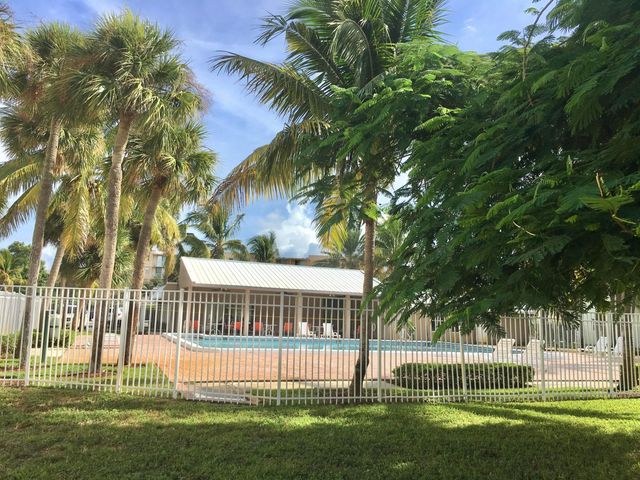 409 Executive Center Drive 208, West Palm Beach, FL 33401