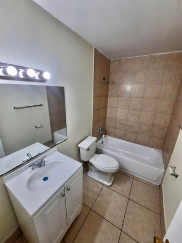 409 Executive Center Drive 208, West Palm Beach, FL 33401