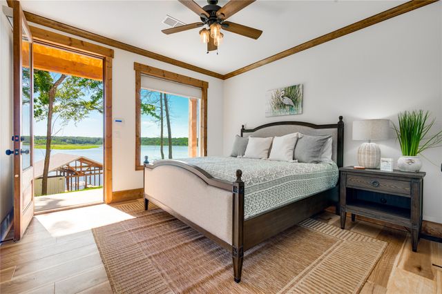 800 Camp Cypress Trail, Winnsboro, TX 75494