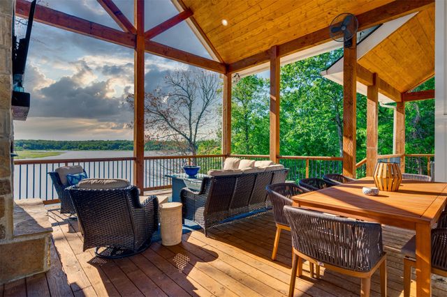 800 Camp Cypress Trail, Winnsboro, TX 75494