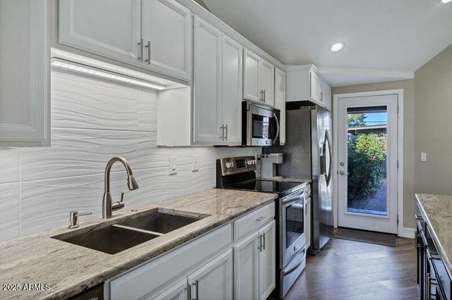 17225 N 16th Street 4, Phoenix, AZ 85022