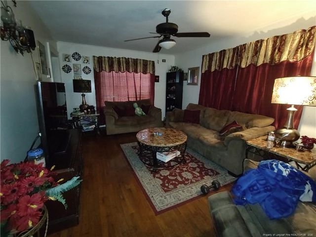 406 Courtland Drive, Sanford, NC 27330