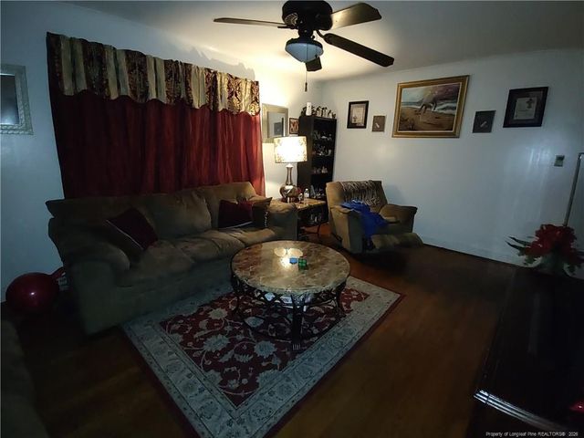 406 Courtland Drive, Sanford, NC 27330