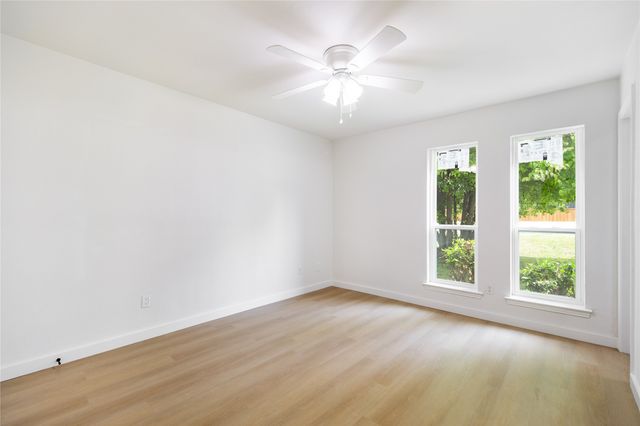 1021 Pleasant Valley Road, Garland, TX 75040