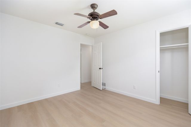 1021 Pleasant Valley Road, Garland, TX 75040