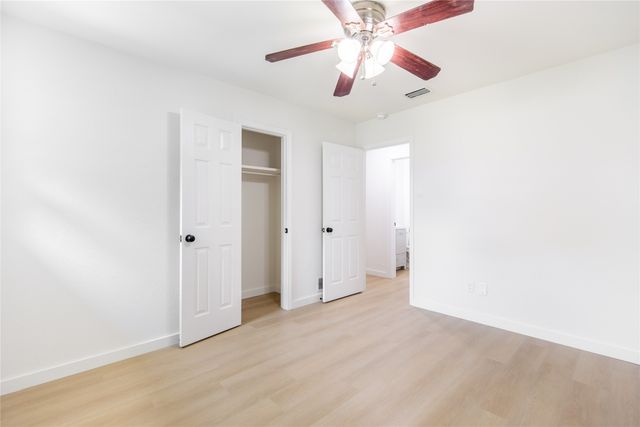 1021 Pleasant Valley Road, Garland, TX 75040