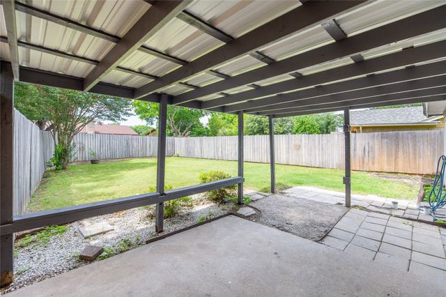 1021 Pleasant Valley Road, Garland, TX 75040