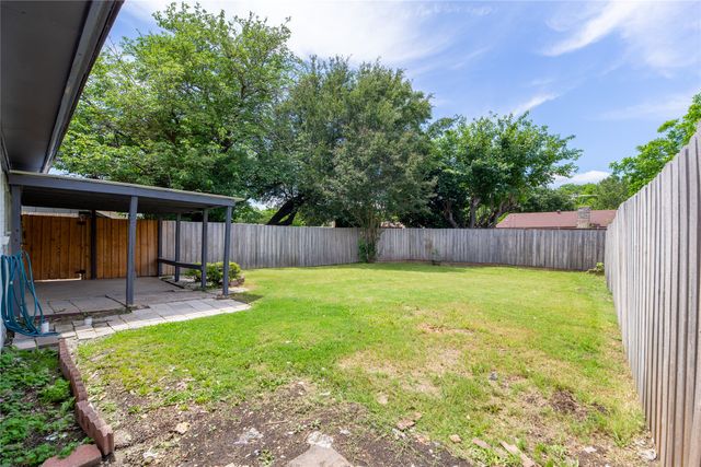 1021 Pleasant Valley Road, Garland, TX 75040