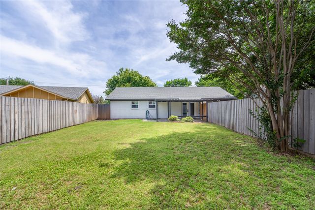 1021 Pleasant Valley Road, Garland, TX 75040