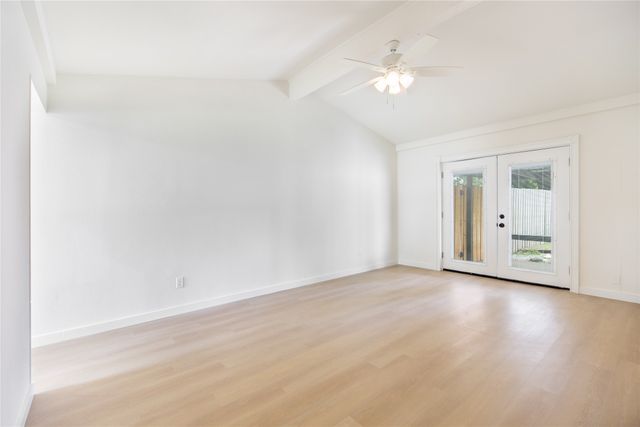 1021 Pleasant Valley Road, Garland, TX 75040
