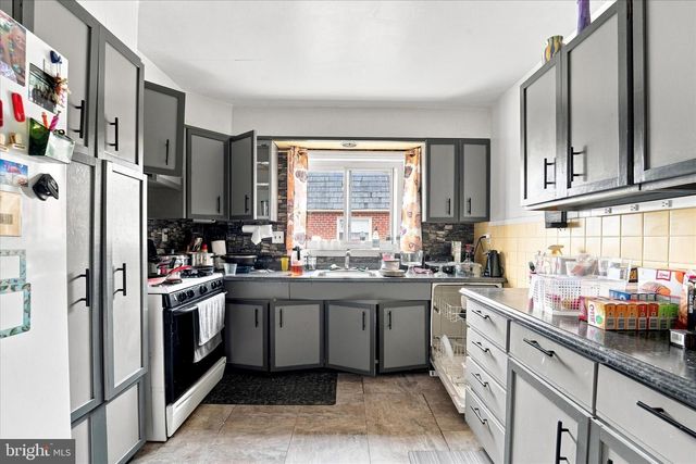 2014 BEYER AVE, Philadelphia, PA 19115