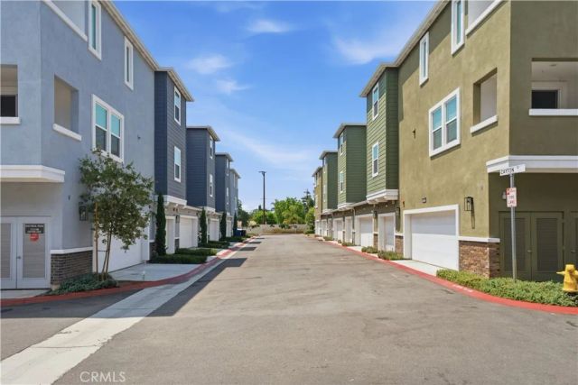 1756 Cayton Loop, West Covina, CA 91790