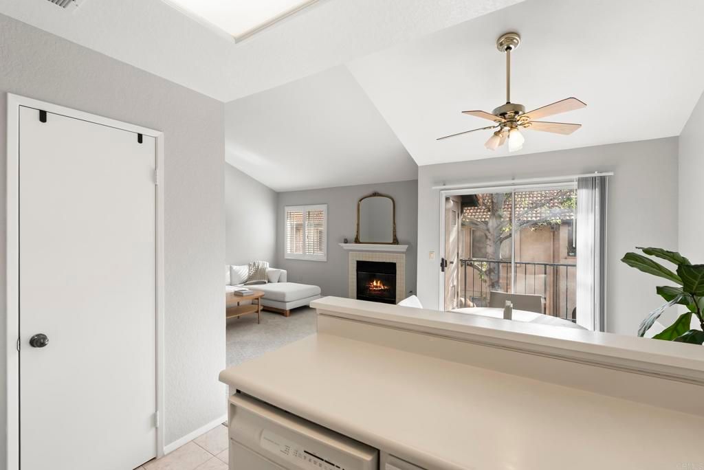 Image 16 of property listing at 11325 Avenida De Los Lobos Unit D, San Diego, CA 92127