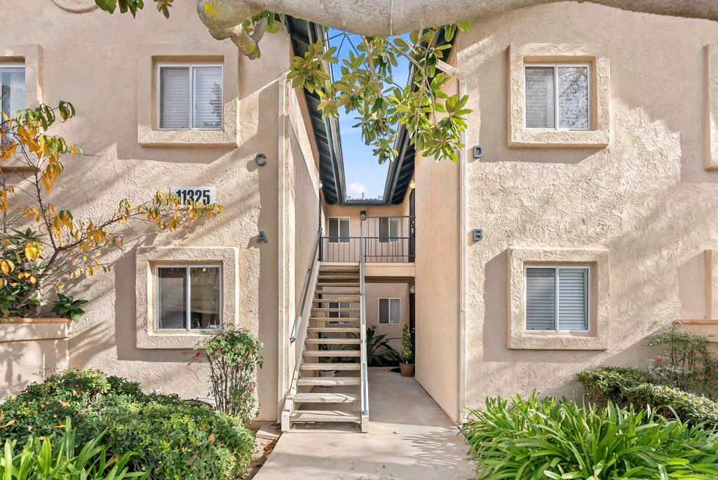 Image 25 of property listing at 11325 Avenida De Los Lobos Unit D, San Diego, CA 92127