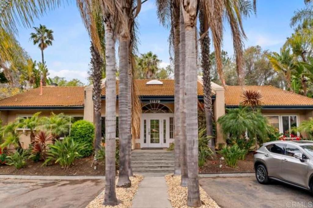 Image 27 of property listing at 11325 Avenida De Los Lobos Unit D, San Diego, CA 92127