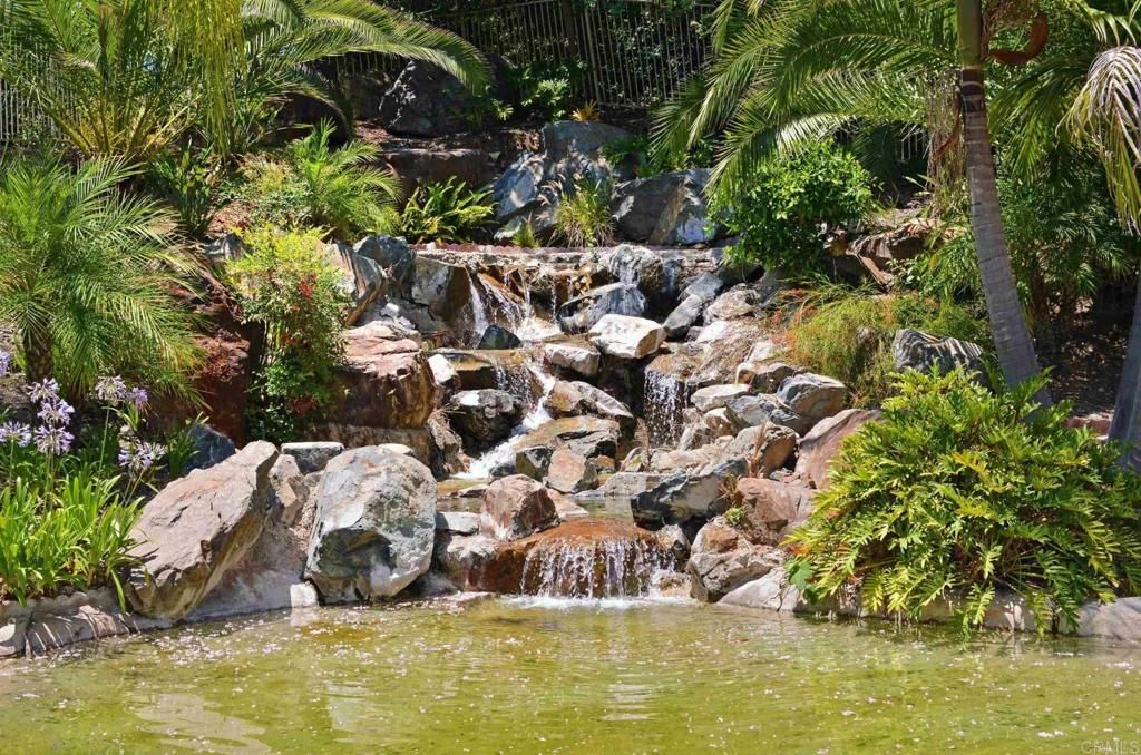 Image 32 of property listing at 11325 Avenida De Los Lobos Unit D, San Diego, CA 92127