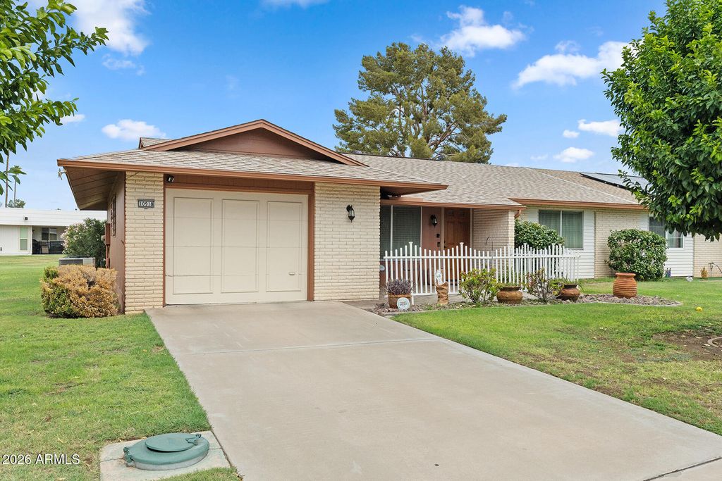 10918 W CARON Drive, Sun City, AZ 85351 — exterior