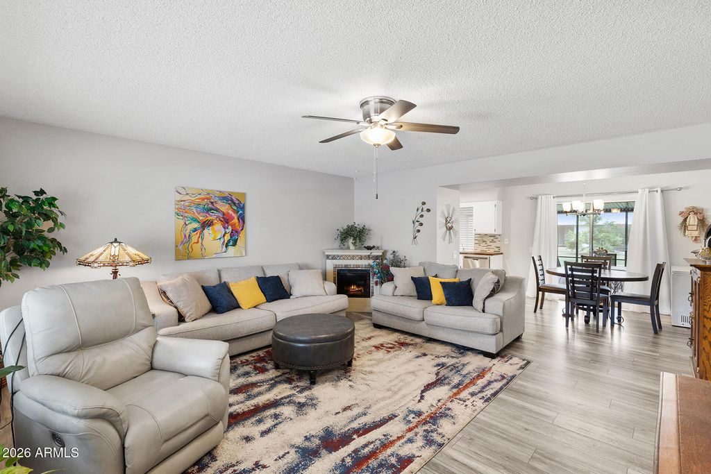 10918 W CARON Drive, Sun City, AZ 85351 — photo 3