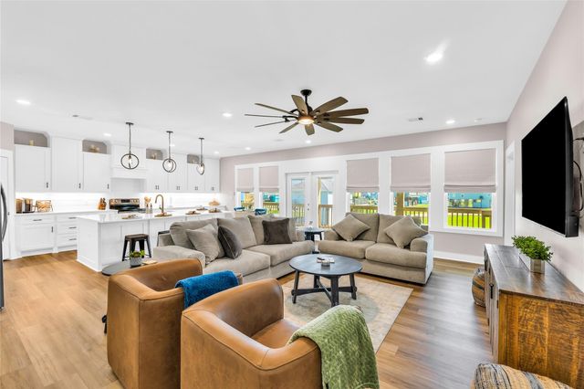 4419 Ranger Drive, Port Bolivar, TX 77650