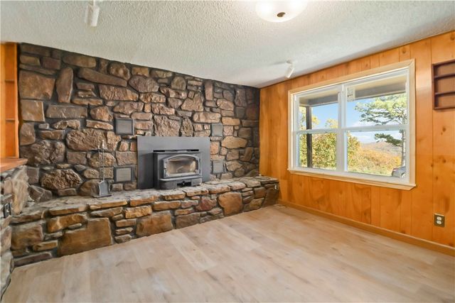 16891 Holcombe School Road, West Fork, AR 72774